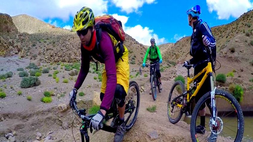 VTT Haut Atlas en VTT avec un guide